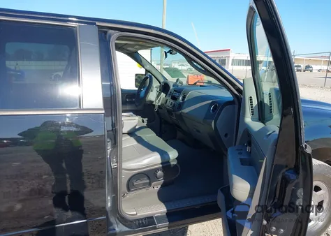 2005 Ford F-150 Xlt из США, поврежденный, VIN 1FTRW12W85KB53461